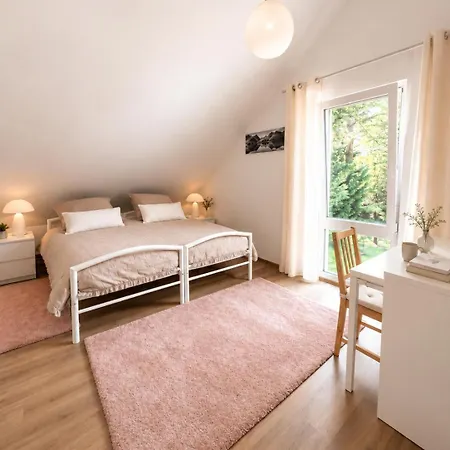 Apartment Modernes In Mit Parkplatz